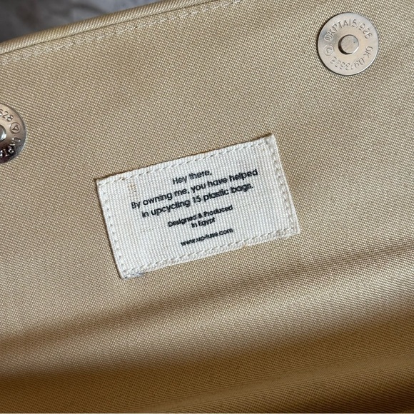 UPFUSE Candy Waist Bag made of 15 recycled plastic bottles Fanny‎ Pack Yellow - Picture 5 of 9